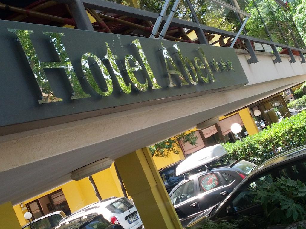 Hotel Abel & Residence チェゼナーティコ エクステリア 写真