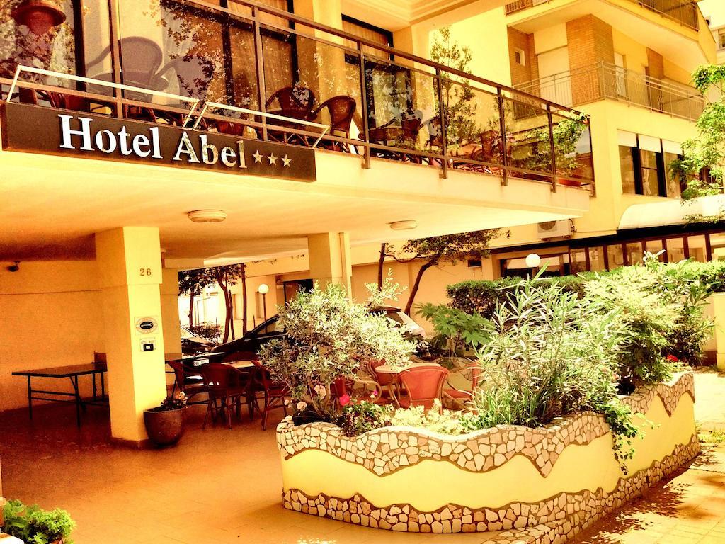 Hotel Abel & Residence チェゼナーティコ エクステリア 写真